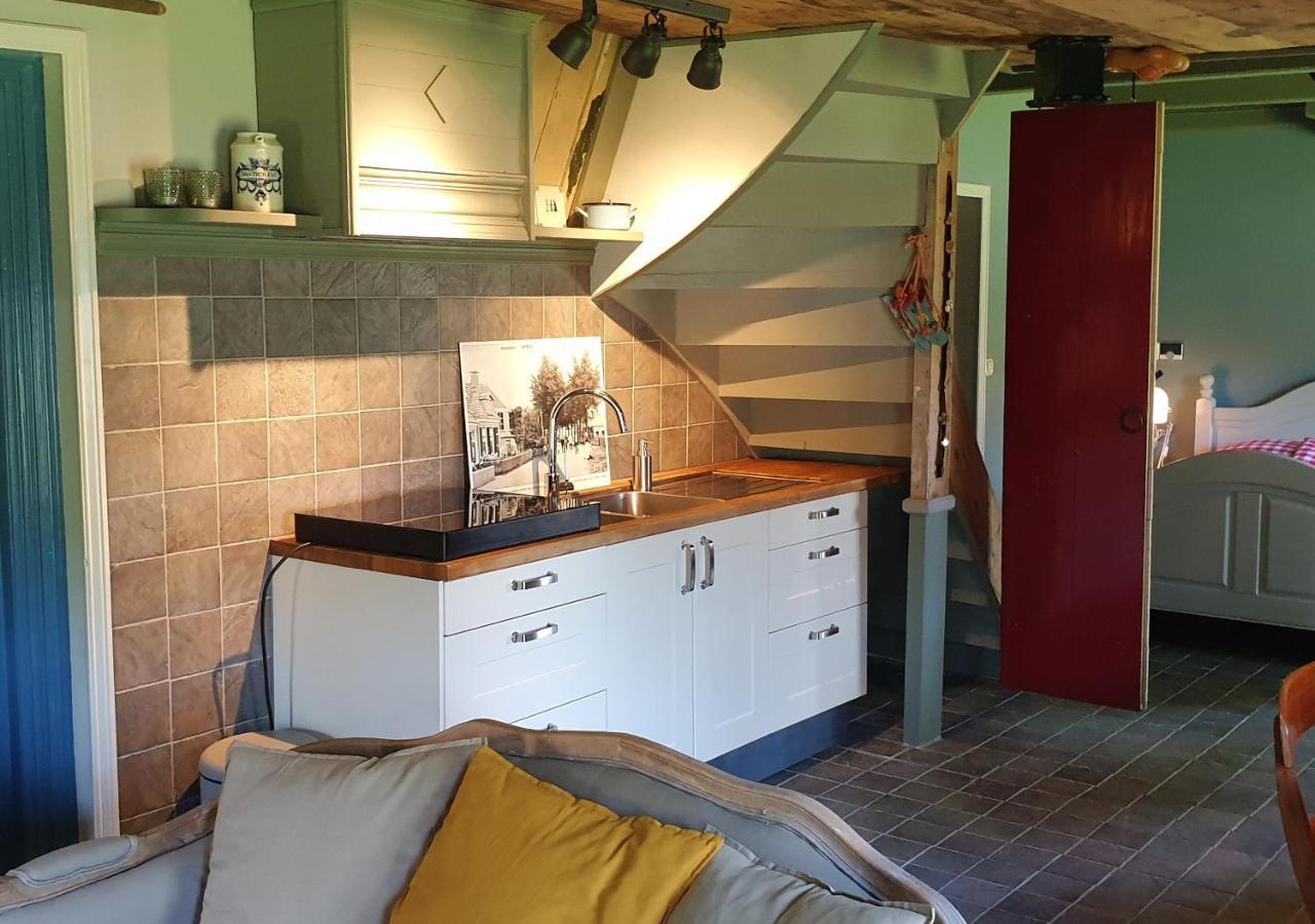 Fakansjehus Sfeervol Met Fijne Tuin Jirnsum ภายนอก รูปภาพ